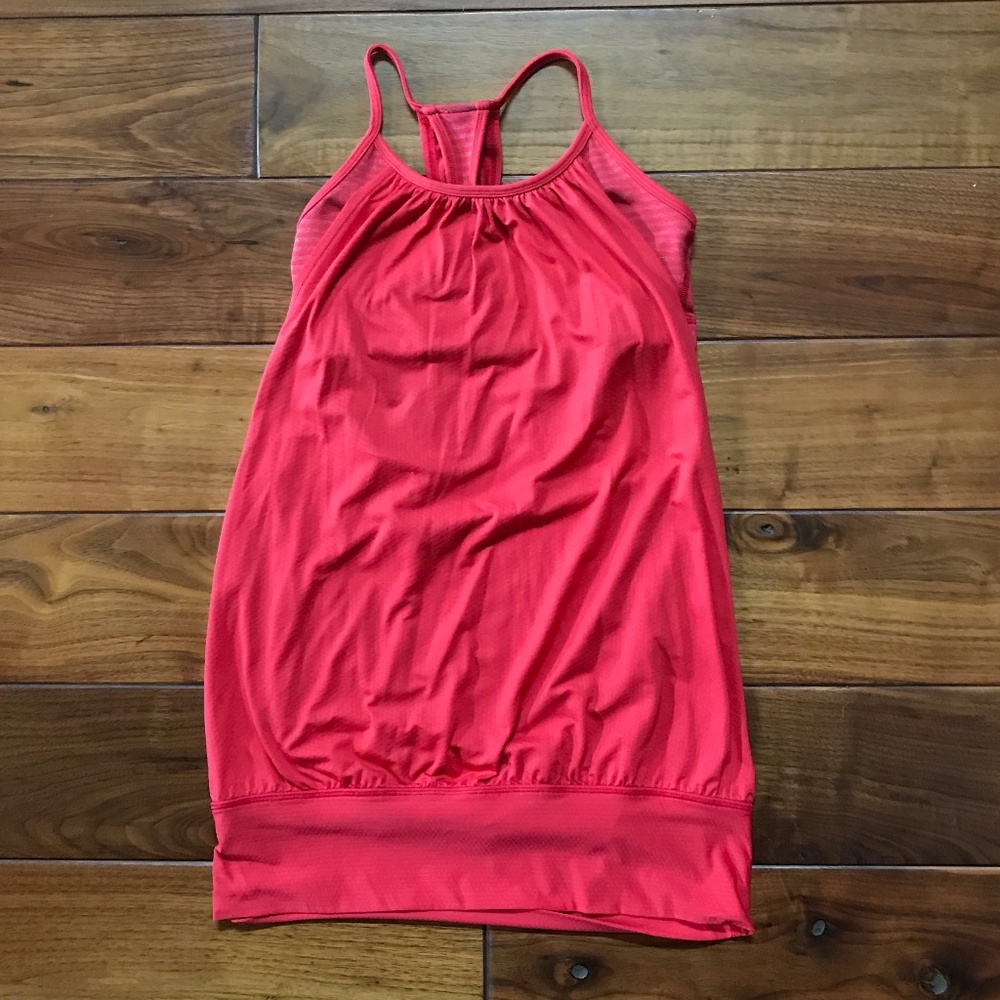 Lululemon No Limit Tank Top in Carnation Red